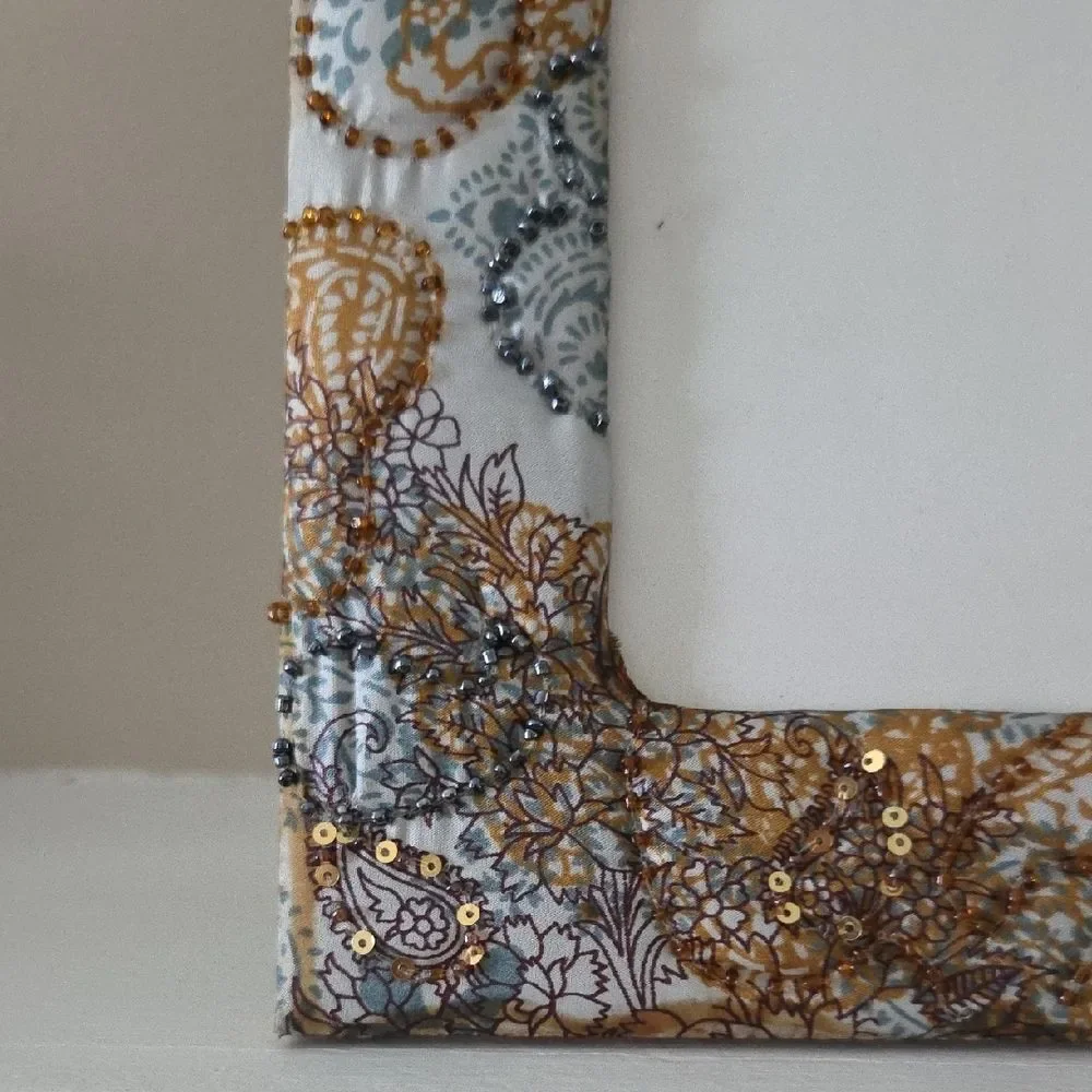 N/A beautiful paisley